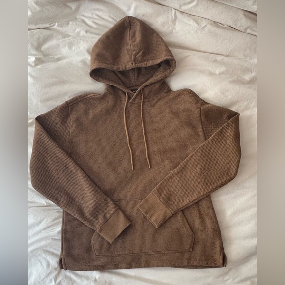 Express Men's Relaxed Mini Geo Textured Hoodie - Brown - Picture 2 of 8